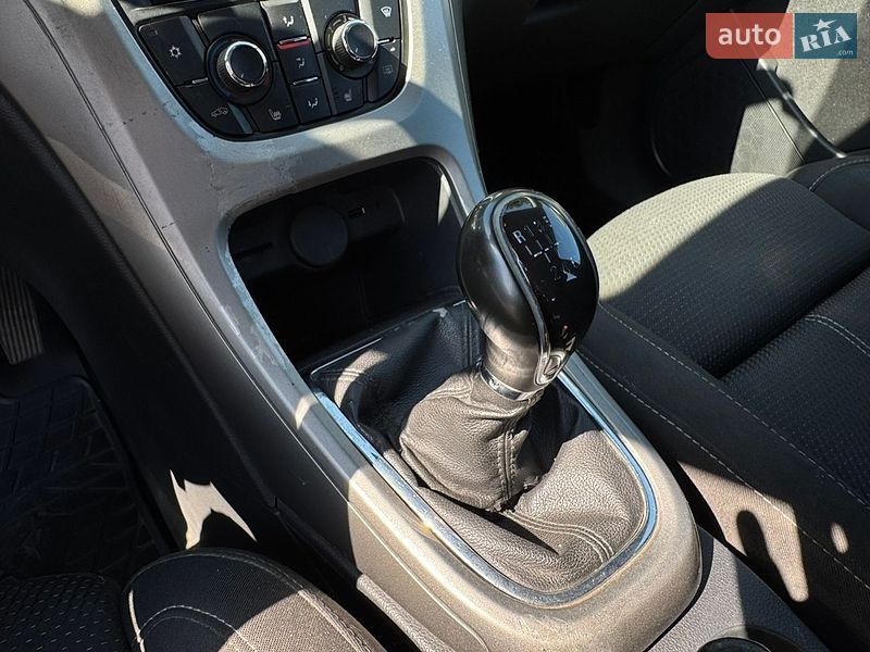 Универсал Opel Astra 2012 в Одессе