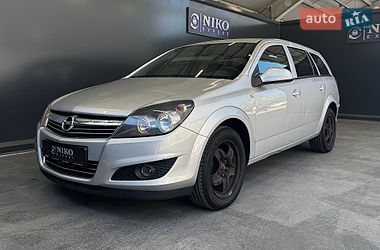 Универсал Opel Astra 2012 в Киеве