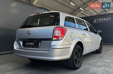 Универсал Opel Astra 2012 в Киеве