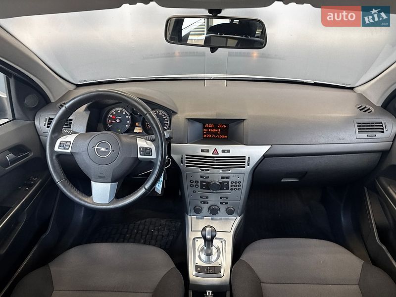 Универсал Opel Astra 2012 в Киеве