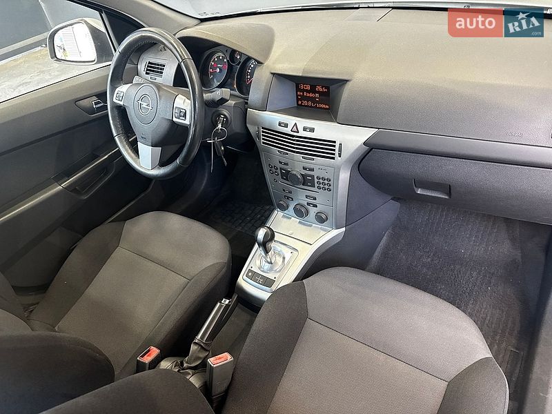 Универсал Opel Astra 2012 в Киеве