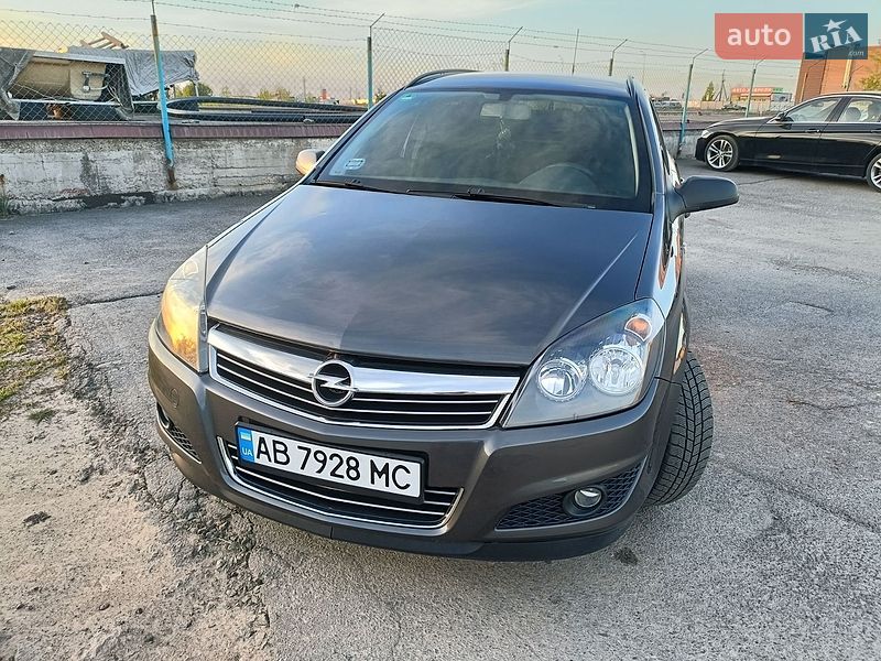 Универсал Opel Astra 2009 в Виннице