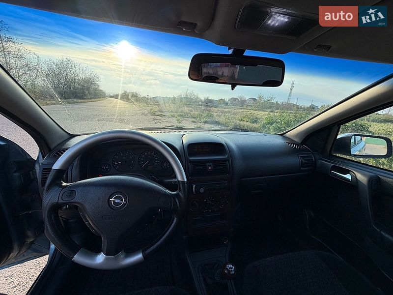 Седан Opel Astra 2007 в Одессе