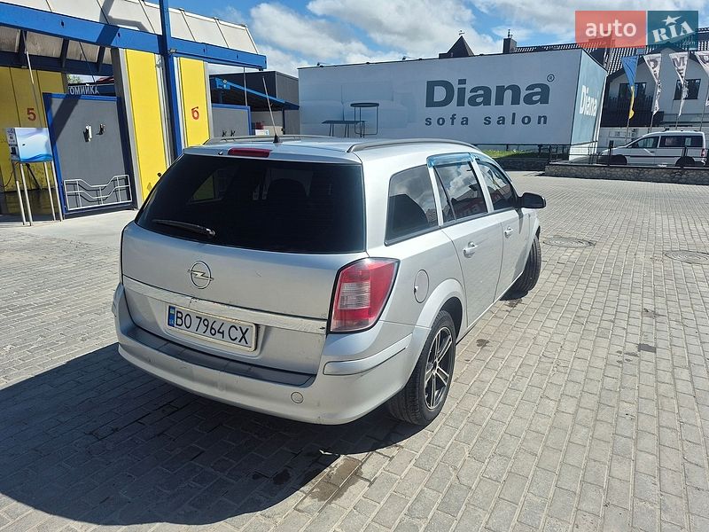 Універсал Opel Astra 2006 в Тернополі