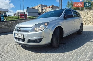 Універсал Opel Astra 2006 в Тернополі