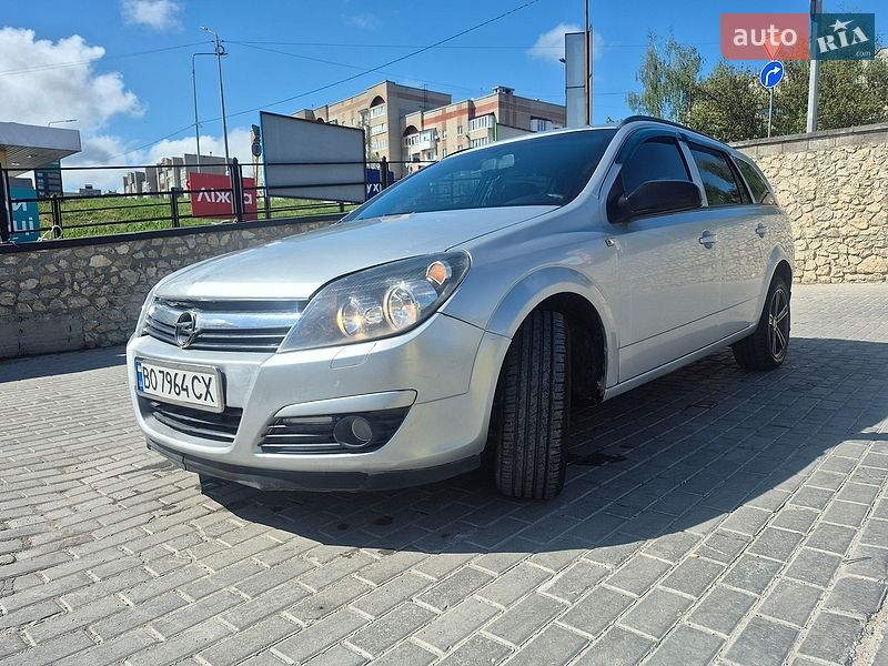 Універсал Opel Astra 2006 в Тернополі