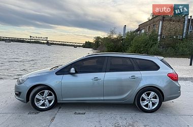 Универсал Opel Astra 2014 в Кременчуге