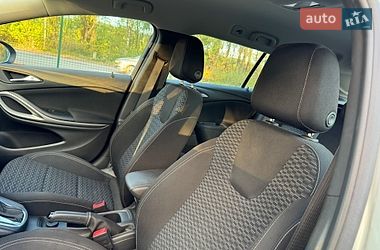 Универсал Opel Astra 2018 в Хмельницком