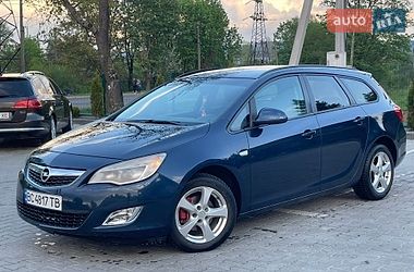 Универсал Opel Astra 2012 в Турке