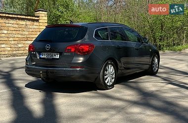 Универсал Opel Astra 2014 в Киеве