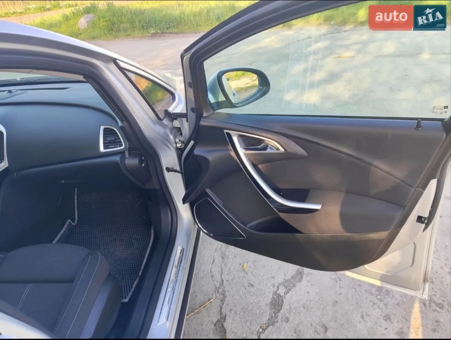 2010 Opel Astra - мініатюра 18