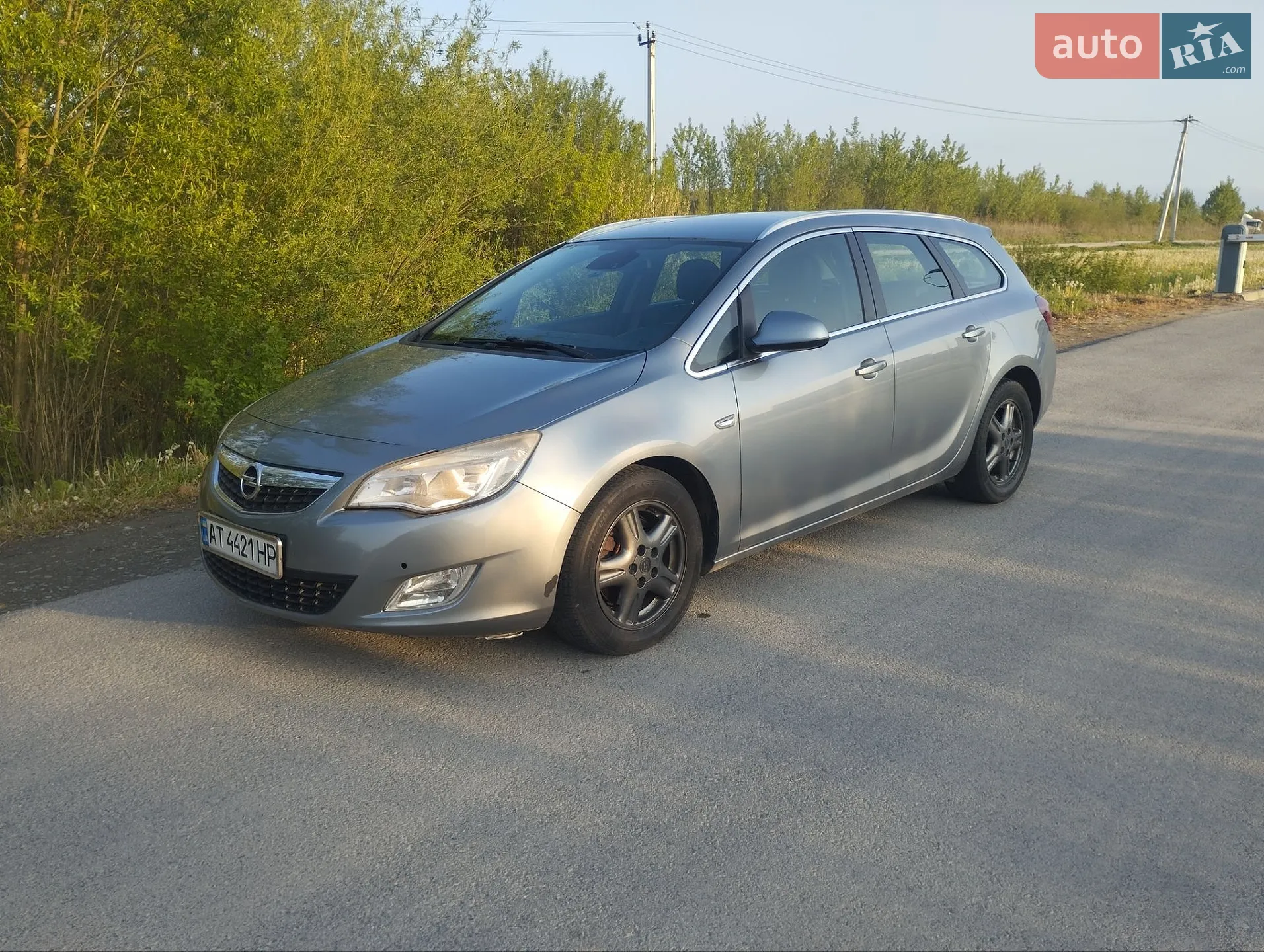2010 Opel Astra - фото 1