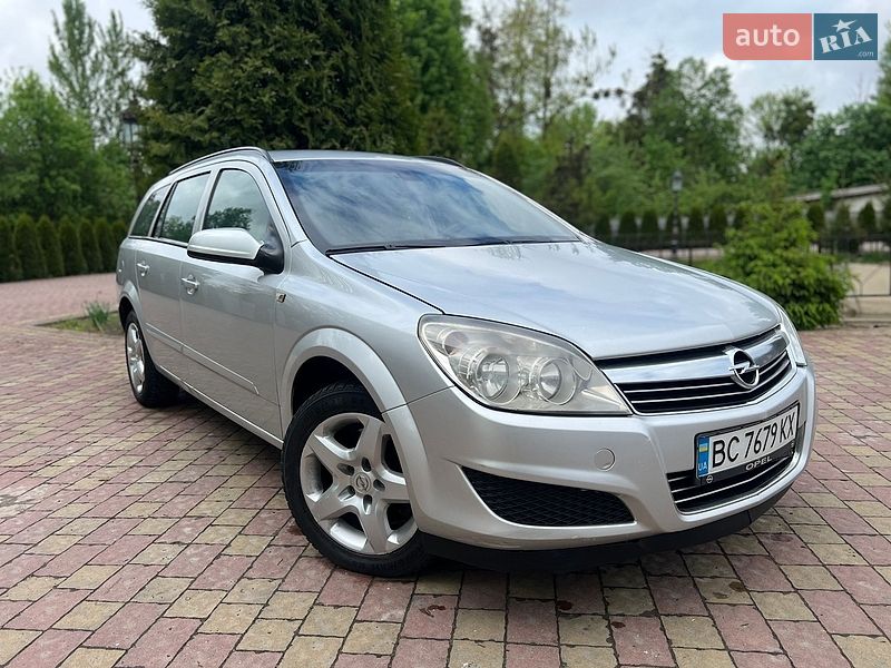 Универсал Opel Astra 2008 в Жовкве