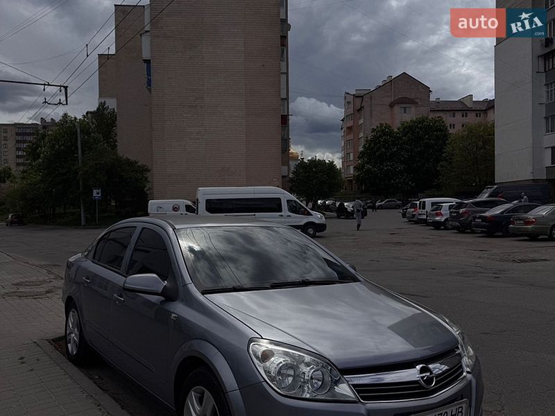 Седан Opel Astra 2009 в Тернополе фото 2 Седан Opel Astra 2009 в Тернополе