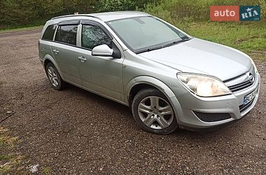 Универсал Opel Astra 2009 в Турке
