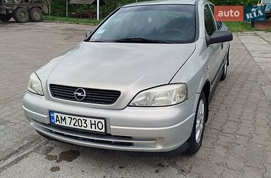 Седан Opel Astra 2007 в Звягелі