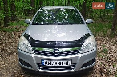 Універсал Opel Astra 2007 в Житомирі