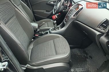 Универсал Opel Astra 2015 в Львове