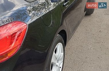 Универсал Opel Astra 2011 в Калуше