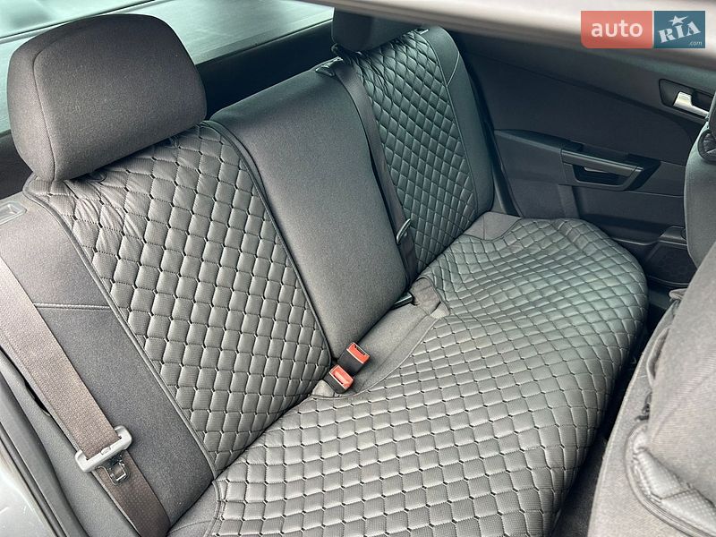 Универсал Opel Astra 2010 в Луцке