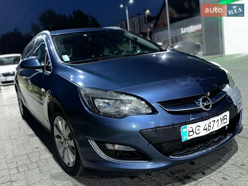 Универсал Opel Astra 2012 в Сиховом