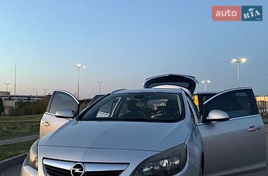 Універсал Opel Astra 2011 в Харкові