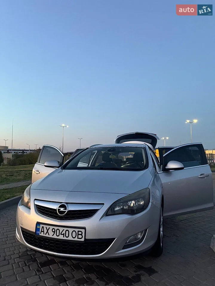 2010 Opel Astra - мініатюра 20