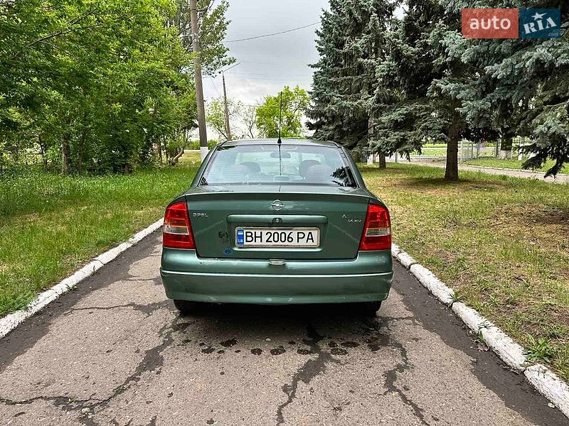 Седан Opel Astra 2000 в Одессе