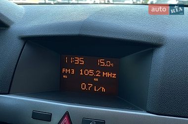Хетчбек Opel Astra 2006 в Бердичеві