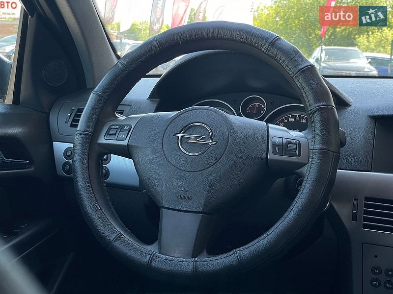 Хетчбек Opel Astra 2006 в Бердичеві