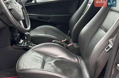 Универсал Opel Astra 2010 в Львове