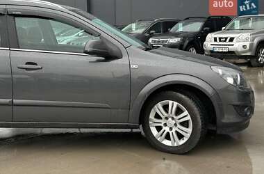 Универсал Opel Astra 2010 в Львове