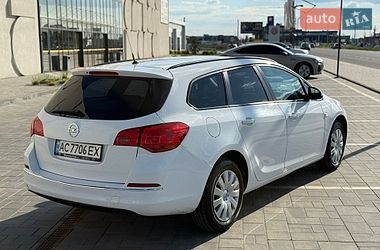 Универсал Opel Astra 2014 в Луцке