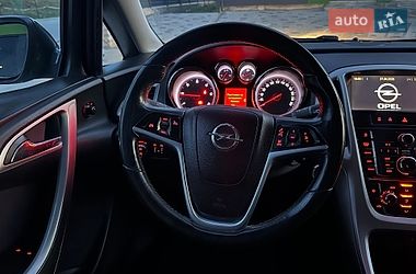 Универсал Opel Astra 2011 в Тернополе