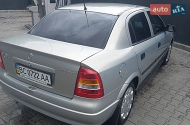 Седан Opel Astra 2006 в Львове