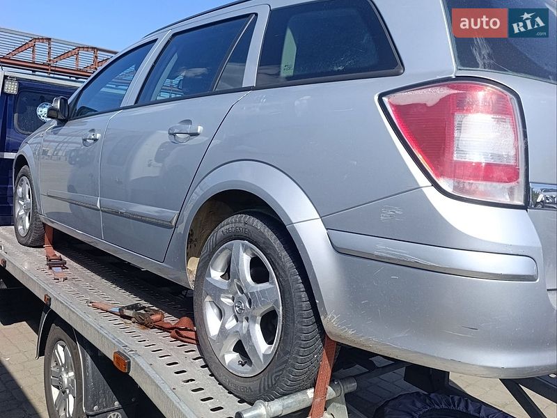 Универсал Opel Astra 2007 в Луцке