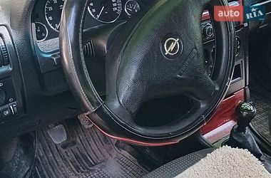 Седан Opel Astra 2006 в Хмельницком