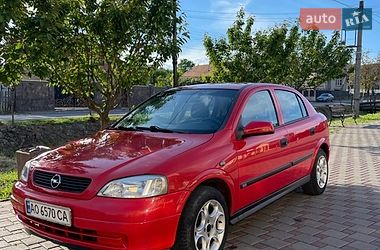 Седан Opel Astra 2000 в Хусте
