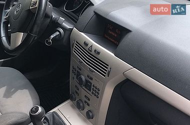 Універсал Opel Astra 2008 в Тячеві