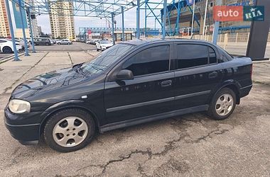 Седан Opel Astra 2005 в Мукачево