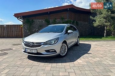 Універсал Opel Astra 2017 в Івано-Франківську
