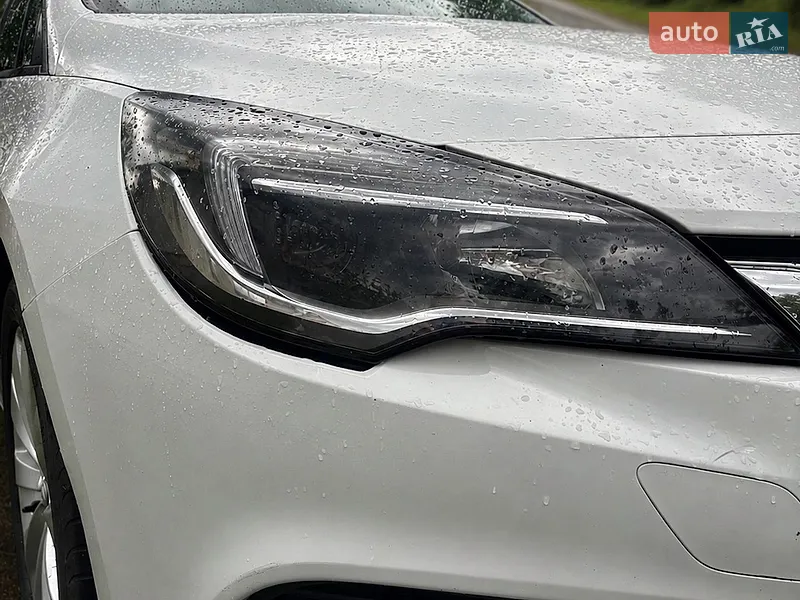 Opel Astra 2016