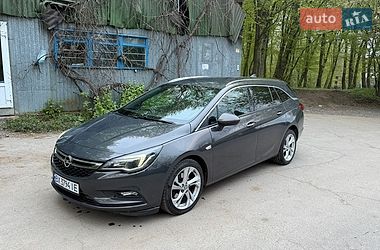 Универсал Opel Astra 2016 в Хмельницком