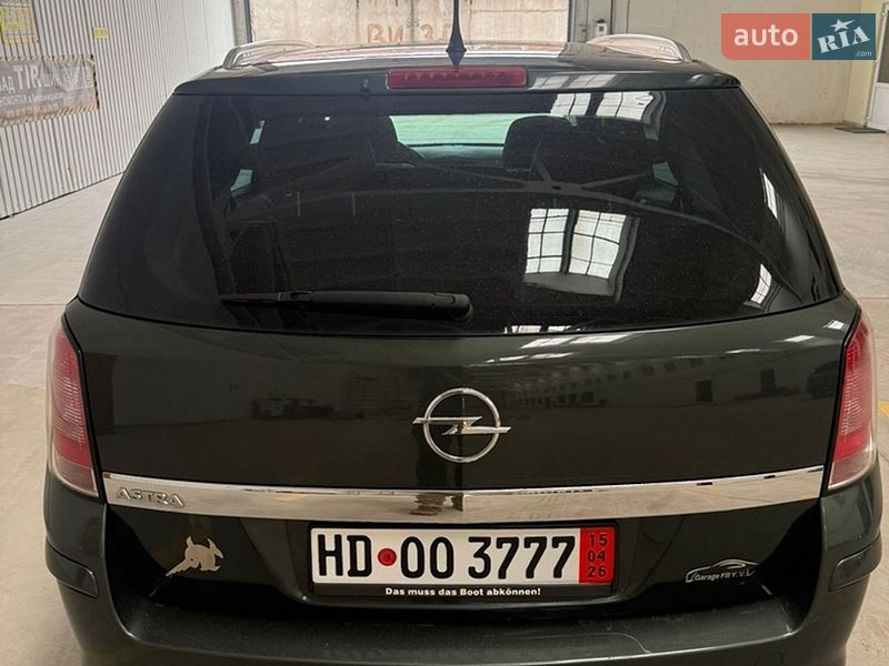 Универсал Opel Astra 2009 в Хмельницком