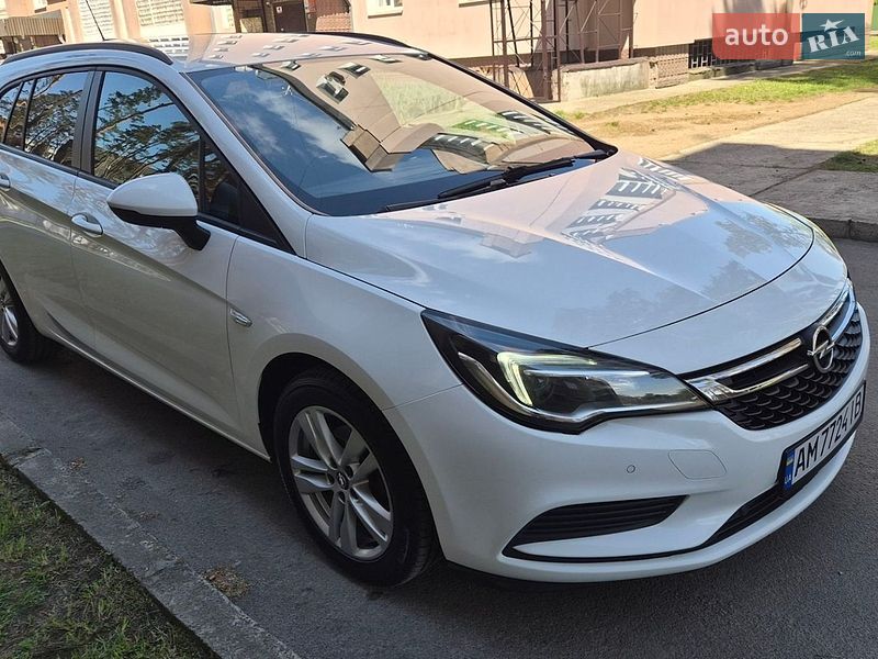 Універсал Opel Astra 2017 в Малині