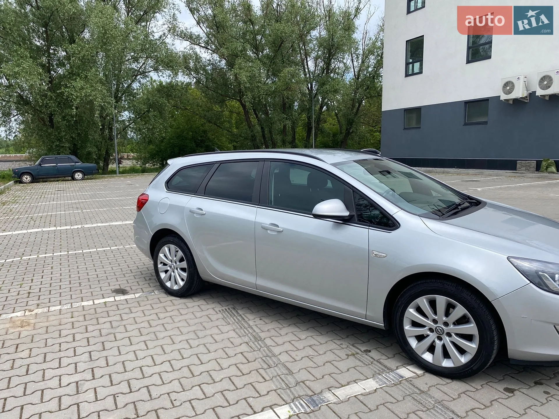 2011 Opel Astra - мініатюра 9