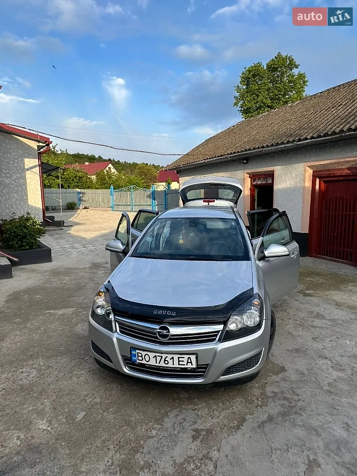 2011 Opel Astra - мініатюра 9