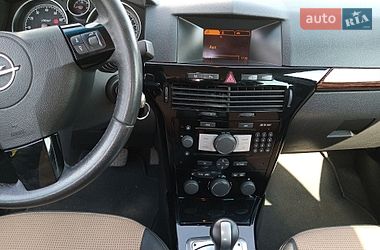 Універсал Opel Astra 2007 в Тернополі
