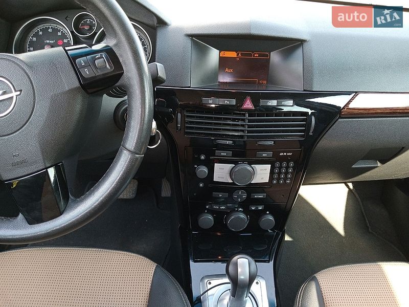 Універсал Opel Astra 2007 в Тернополі