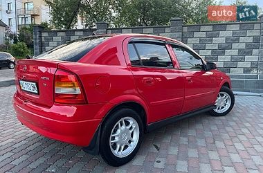 Седан Opel Astra 2002 в Ровно